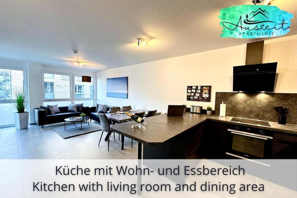 Auszeit Apartment Deluxe Am Uferpark - Nur 100 M Bis Zum Bodensee, Direkt Am Bodenseeradweg, 2 Schlafzimmer, 2 Sonnenbalkone, Schnelles Wlan, Kostenloser Tiefgaragenstellplatz, Fuer Bis Zu 4 Personen Friedrichshafen Buitenkant foto