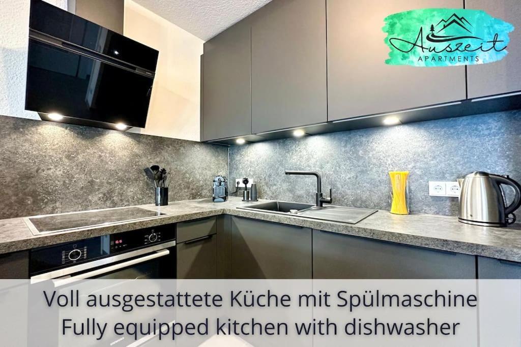 Auszeit Apartment Deluxe Am Uferpark - Nur 100 M Bis Zum Bodensee, Direkt Am Bodenseeradweg, 2 Schlafzimmer, 2 Sonnenbalkone, Schnelles Wlan, Kostenloser Tiefgaragenstellplatz, Fuer Bis Zu 4 Personen Friedrichshafen Buitenkant foto